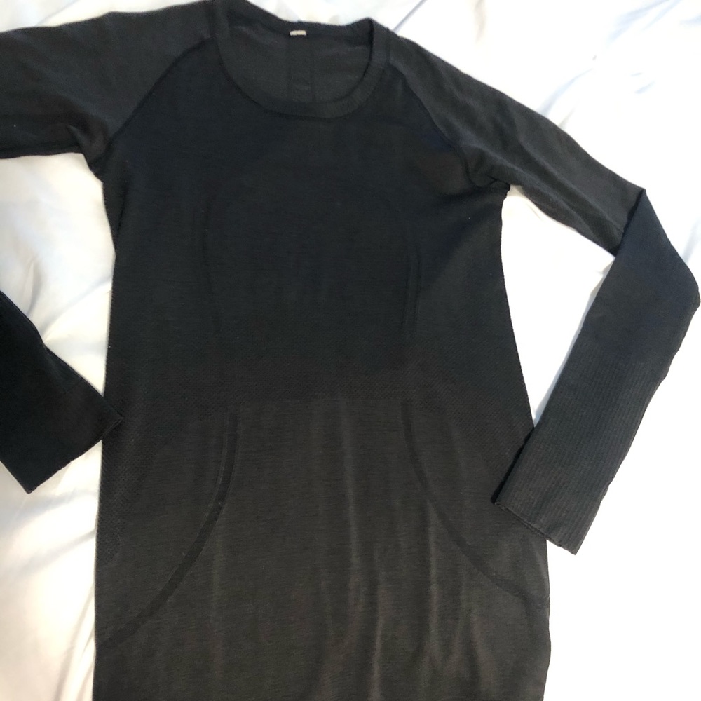 Lululemon long sleeve shirt